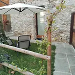 Apartment Lachiura *